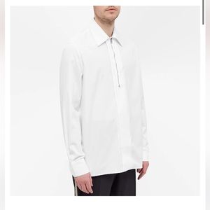 New $690 GIVENCHY CLASSIC FIT HALF ZIP SHIRT
WHITE size 34